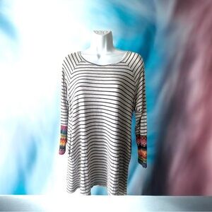 Christian Caliendo women’s top